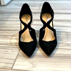 NWOT Black stiletto heels